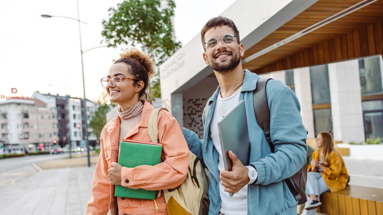 SOC 5 ways to save on back-to-school shopping V2-R1 1280x720 02
