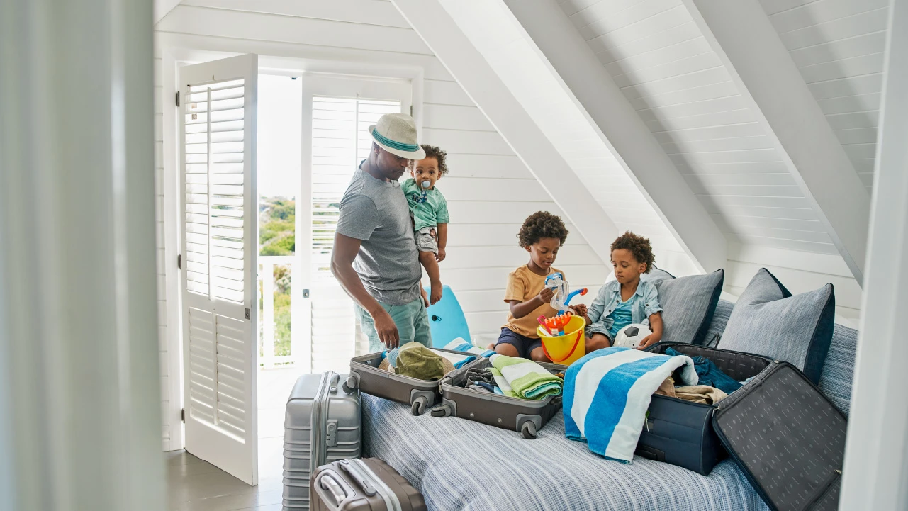 SOC How to stay on budget on vacation V1-R1 1280x720 02