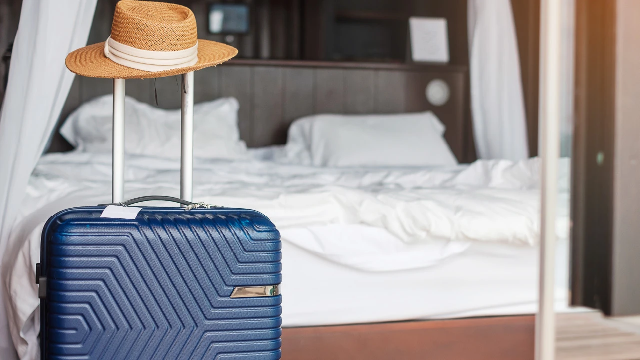 SOC How to plan a summer vacation on a tight budget V2-R3 1280x720 04