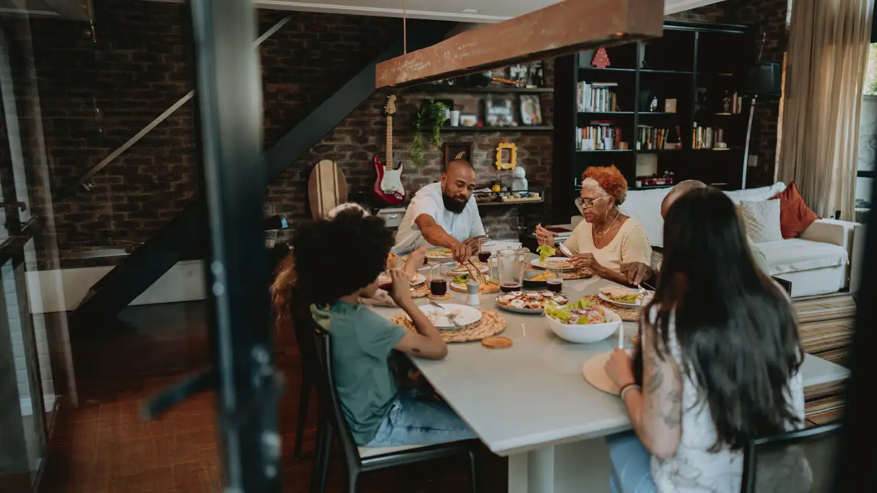 SOC-1581_4 budgeting tricks that will add more money into your bank account_V1-R1_1280x720_02.png