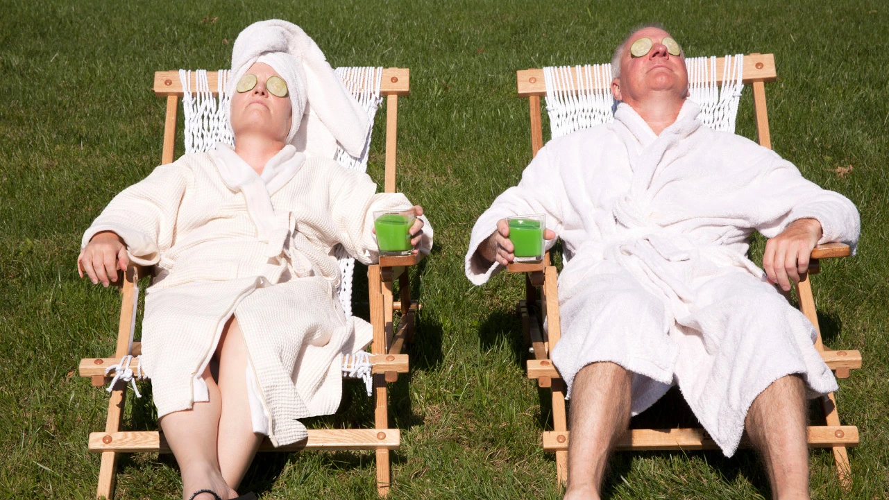 SOC How to plan a summer vacation on a tight budget V2-R3 1280x720 01